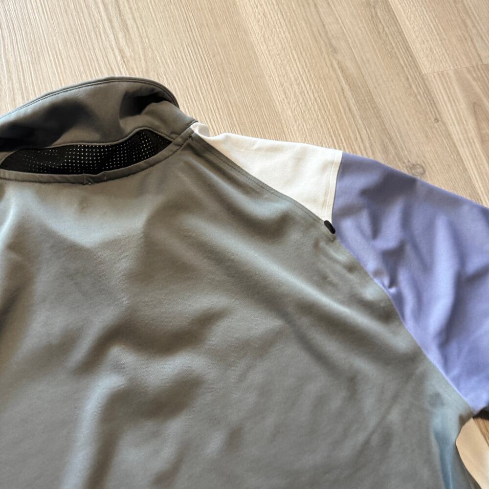 Men's Nike Golf Tour Performance Rory Mcilroy Gray Purple Golfing Polo Shirt L - Picture 8 of 8
